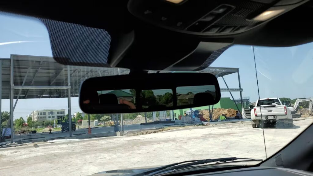 Vertical Crack on Windhsield